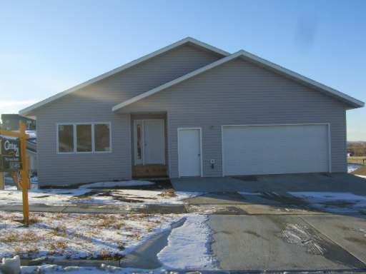 Mandan real estate - 2205 8 Ave Se - Mandan NO homes for sale