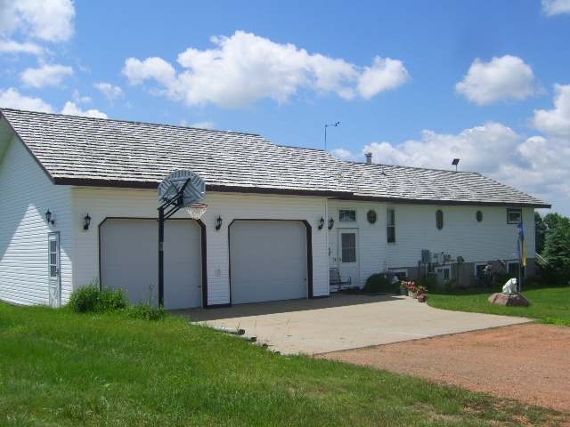 Bismarck real estate - 13701 10th Ave Se - Bismarck NO homes for sale