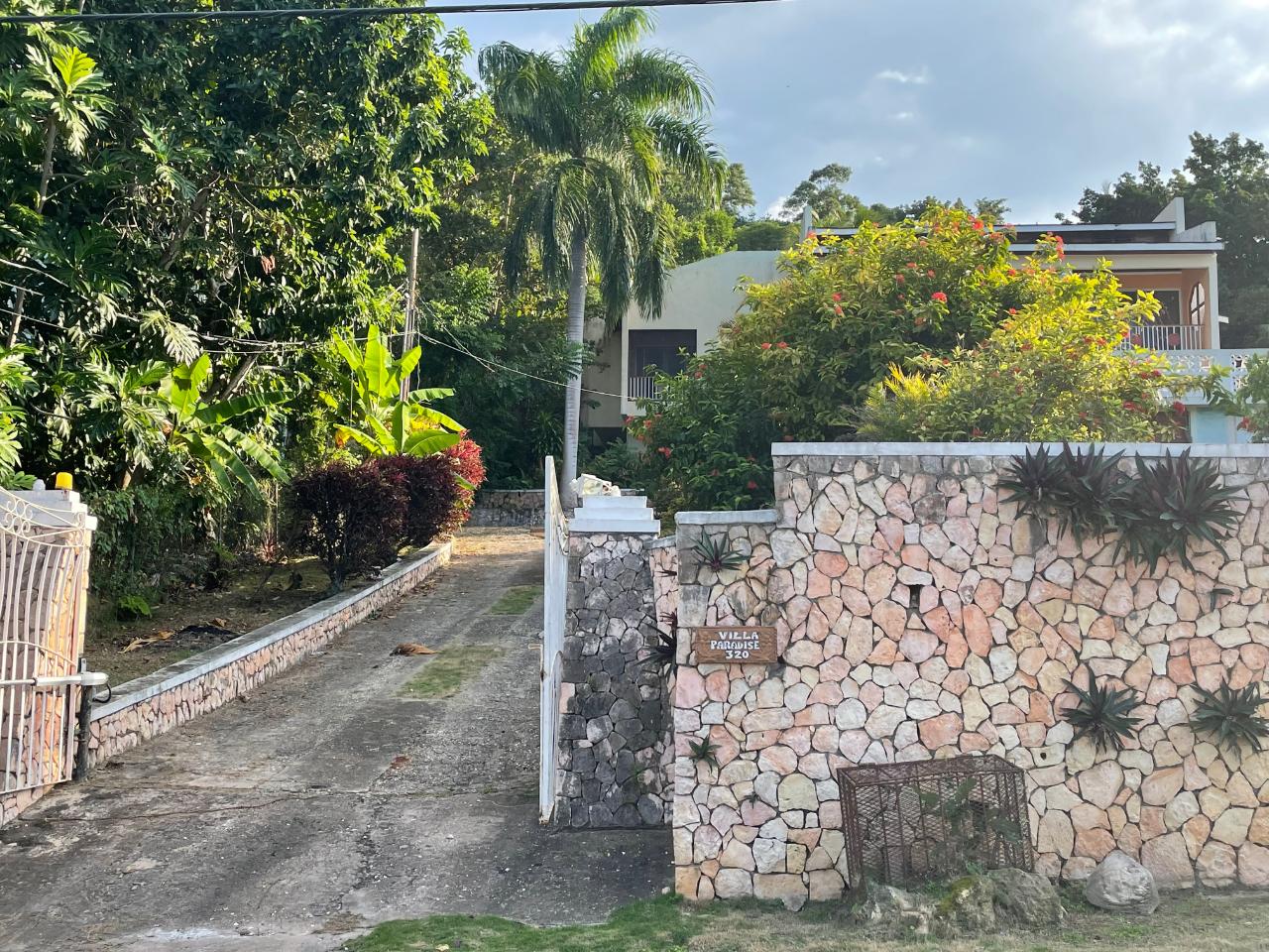 320 CHARLES AVE, IRONSHORE, Montego Bay, St. James Demim Realty