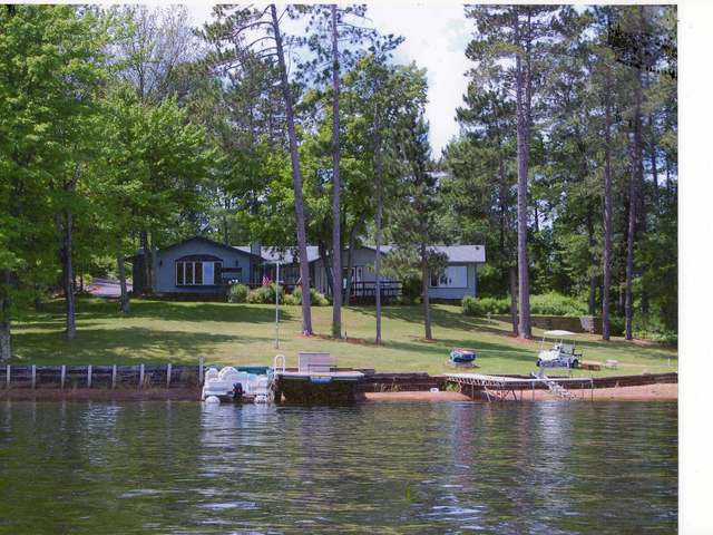 2102 ARROWHEAD DR