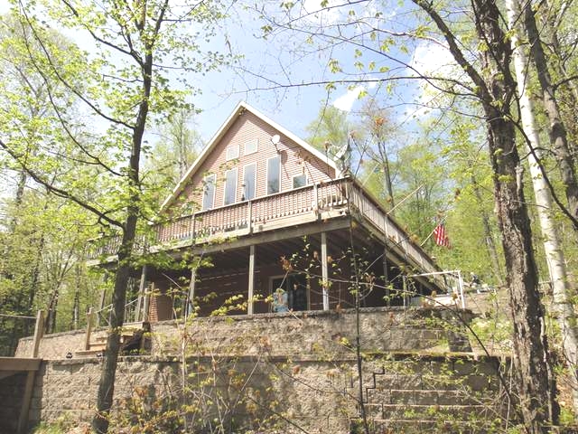 W1257 LONG LAKE DR