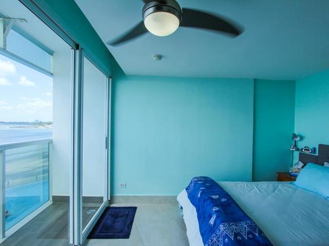 Beautiful 2 Bedroom Oceanfront Unit in OCEAN WAVES