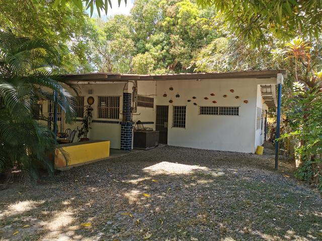 House with large land in Santa Clara
