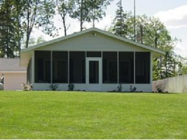 Home for sale in Winchester, WI - MLS Number 119468 Real Estate Listing in Winchester - MLS Number 119468
