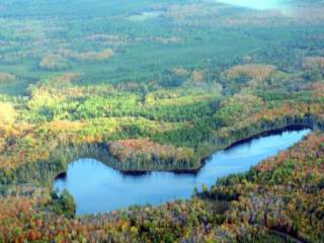 ON ISLAND LAKE RD