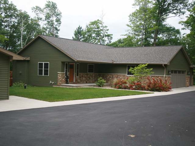 2870 WAUSAU RD