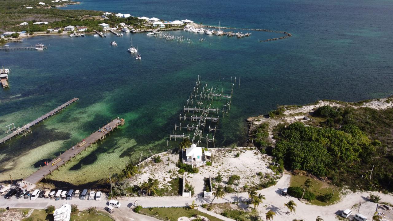 GUANA CAY MARINA