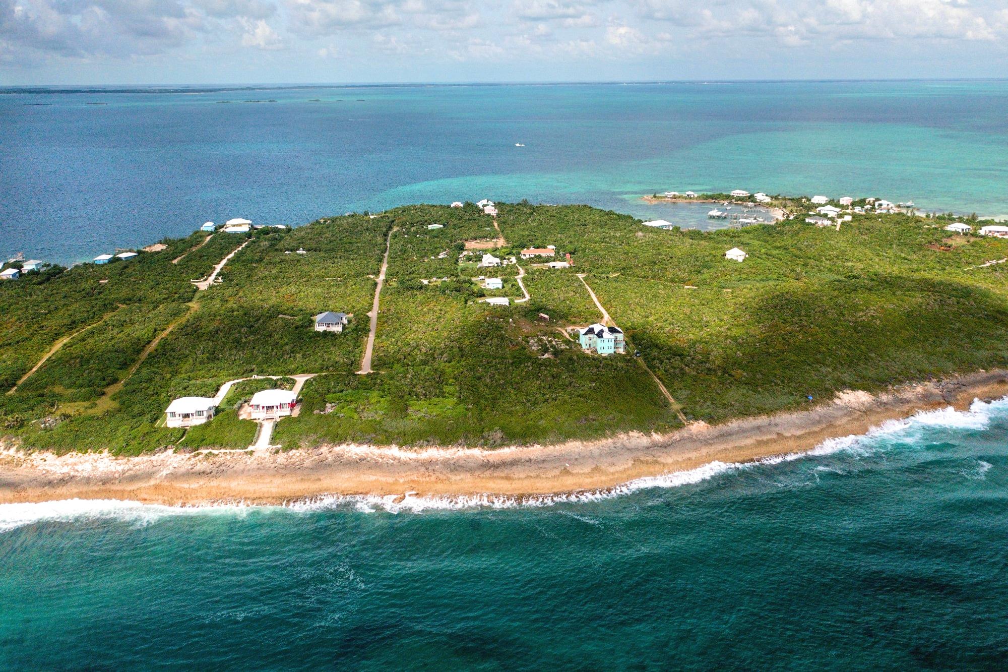 GUANA OCEANFRONT LOT