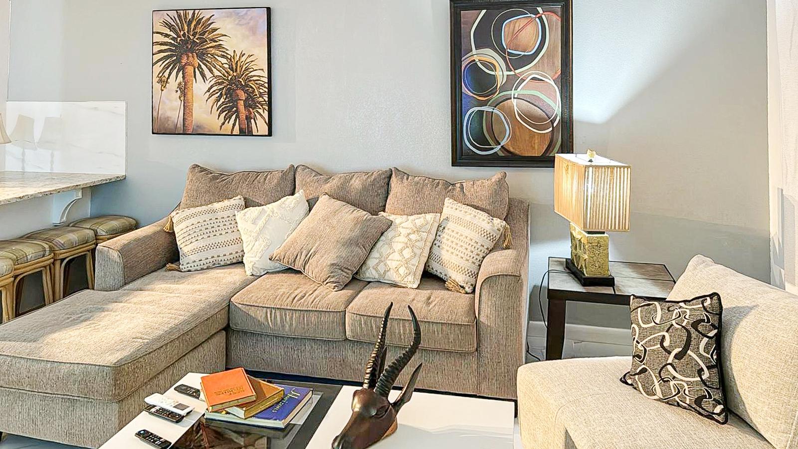 FURNISHED-2BR ON CANAL