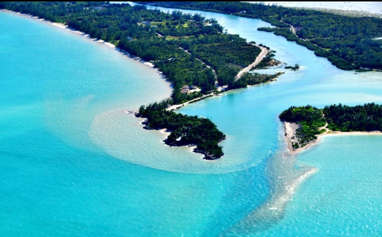 STANIARD CREEK, ANDROS