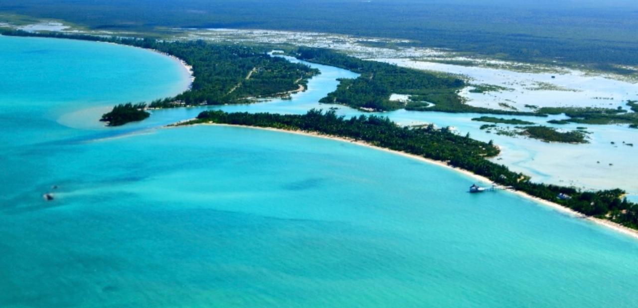 STANIARD CREEK, ANDROS