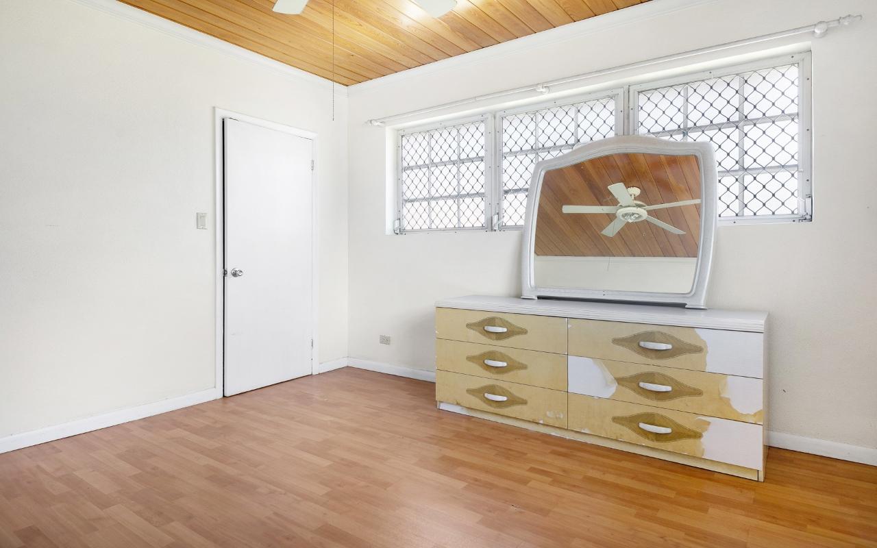 HILLSIDE ESTATES, PYFROM KRA Bahamas