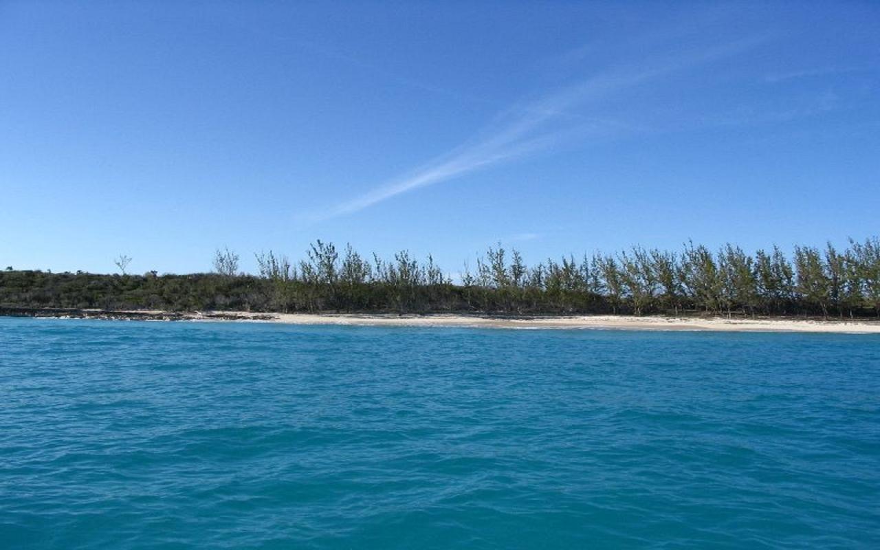 LOT 144-146 BIG WHALE CAY