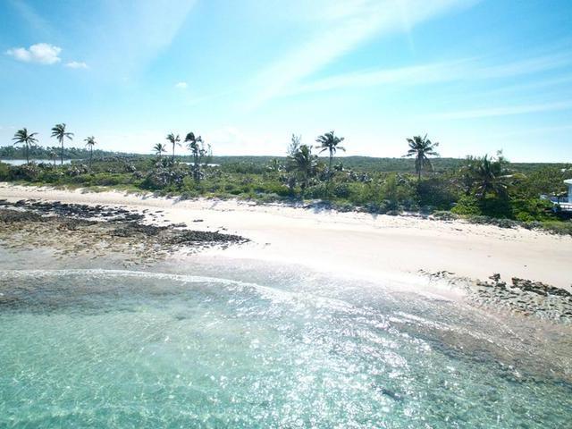 BANK’S ROAD BEACHFRONT