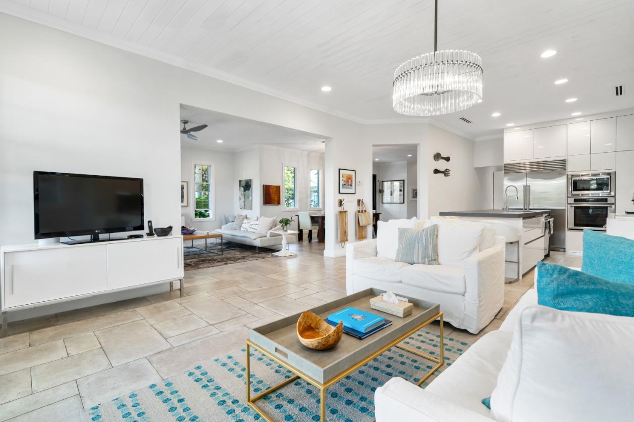 7 BEACH ISLAND | OLD FORT