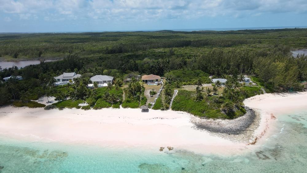 BEACH HOME ON BANKS ROAD