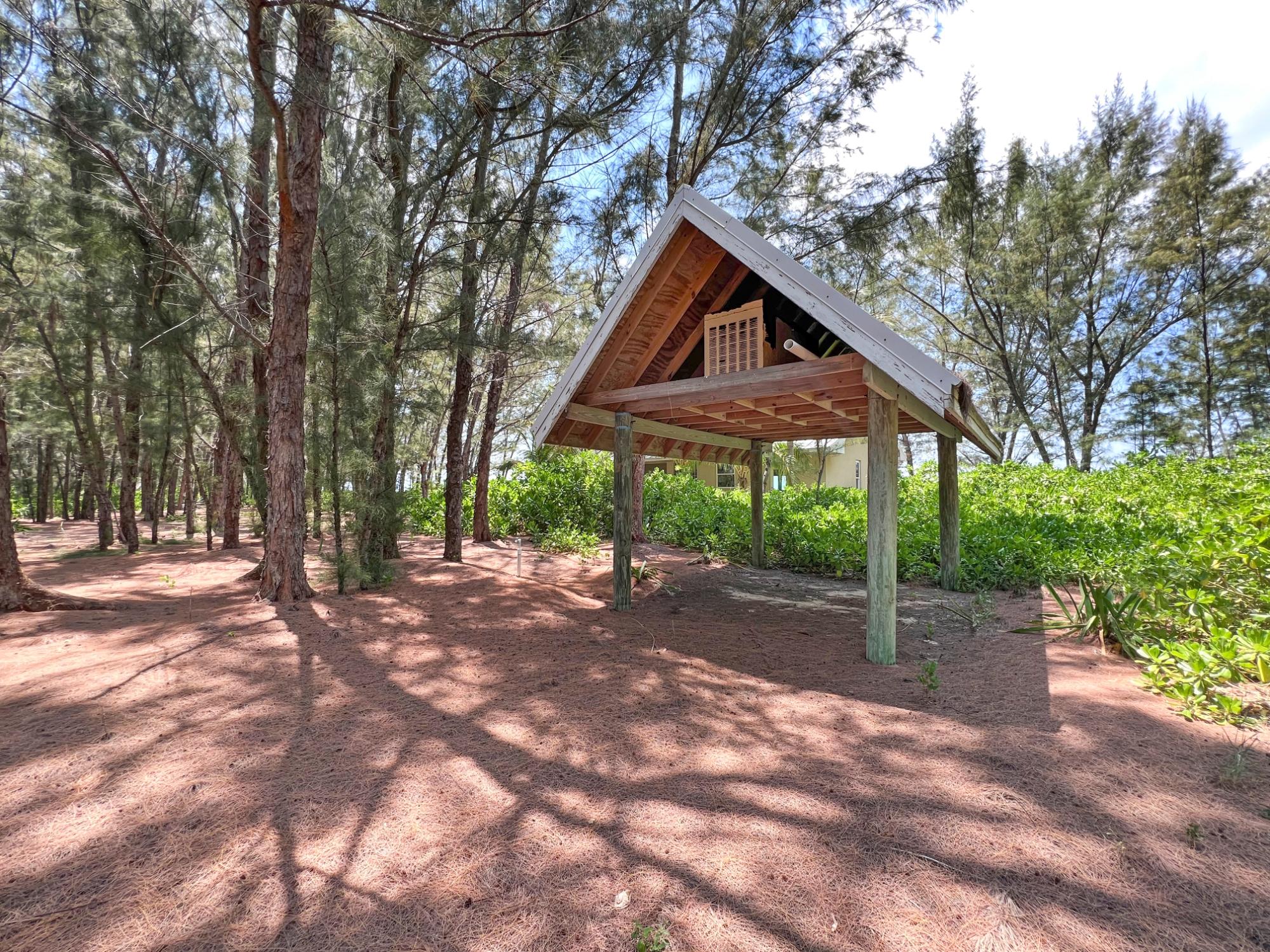 Beach & Dock House