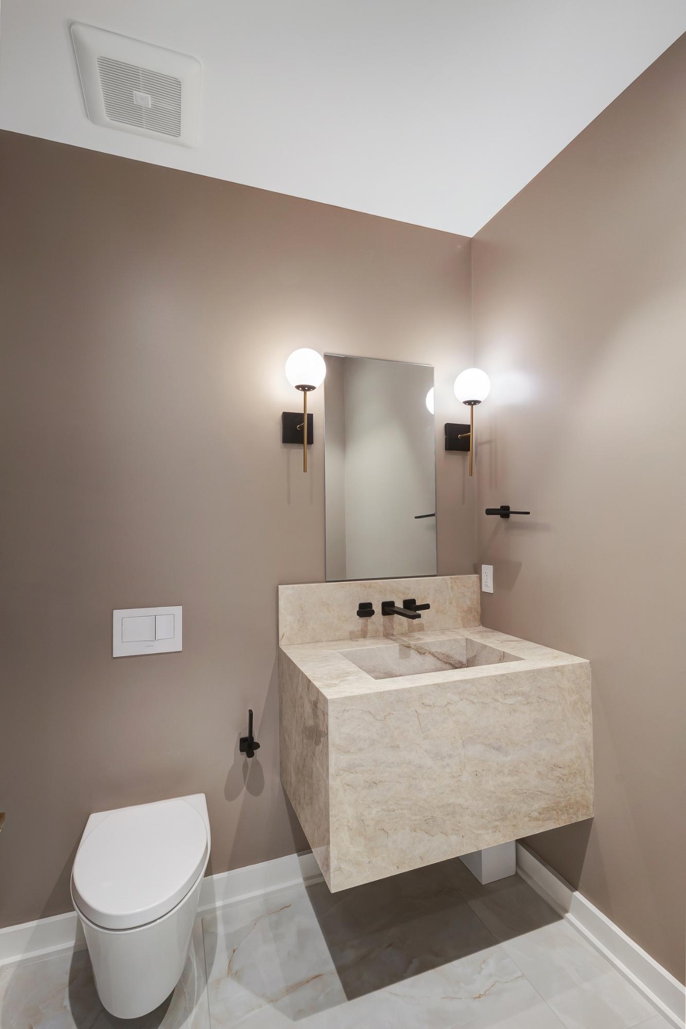 AQUALINA PH1 FOR RENT