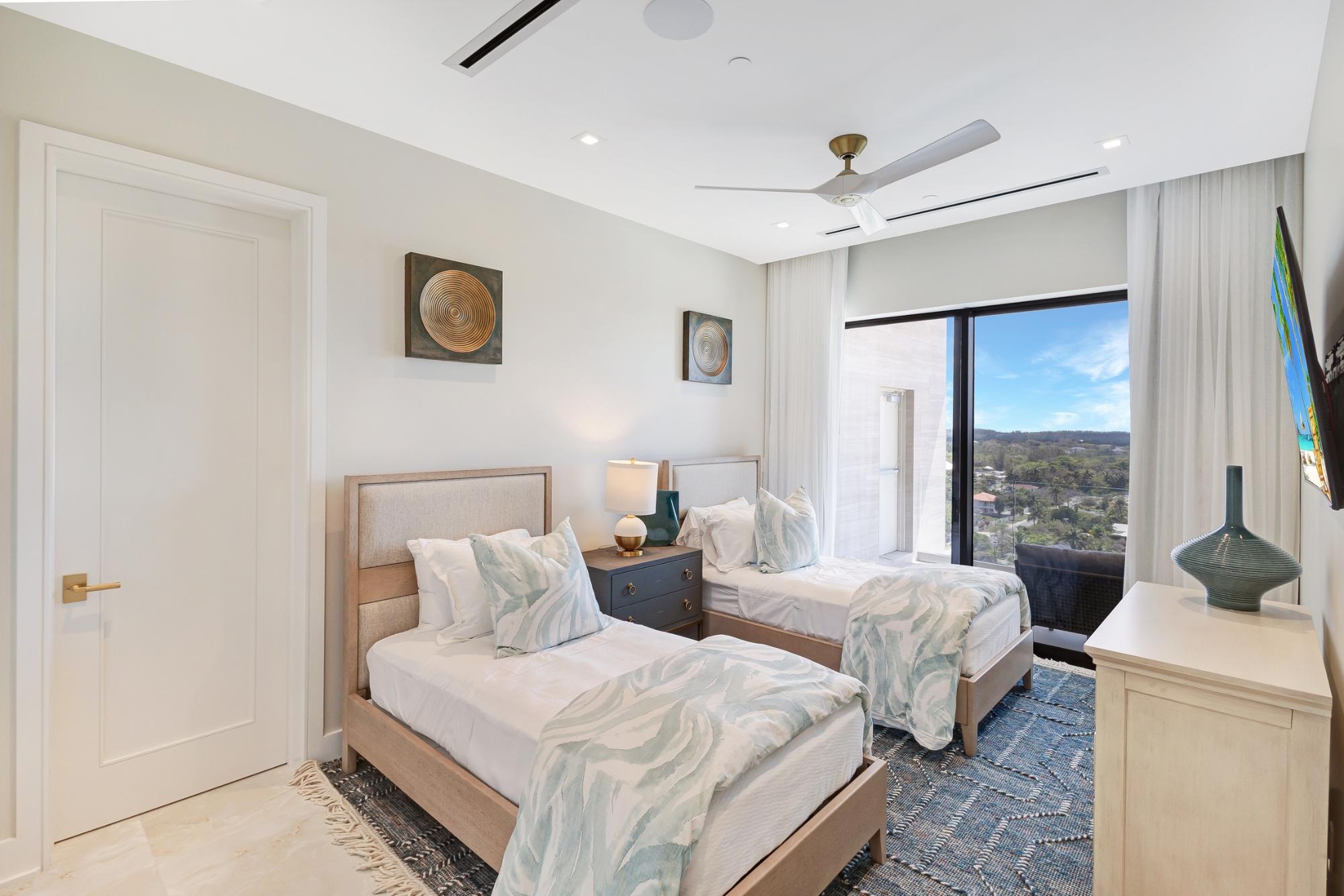 AQUALINA PH1 FOR RENT