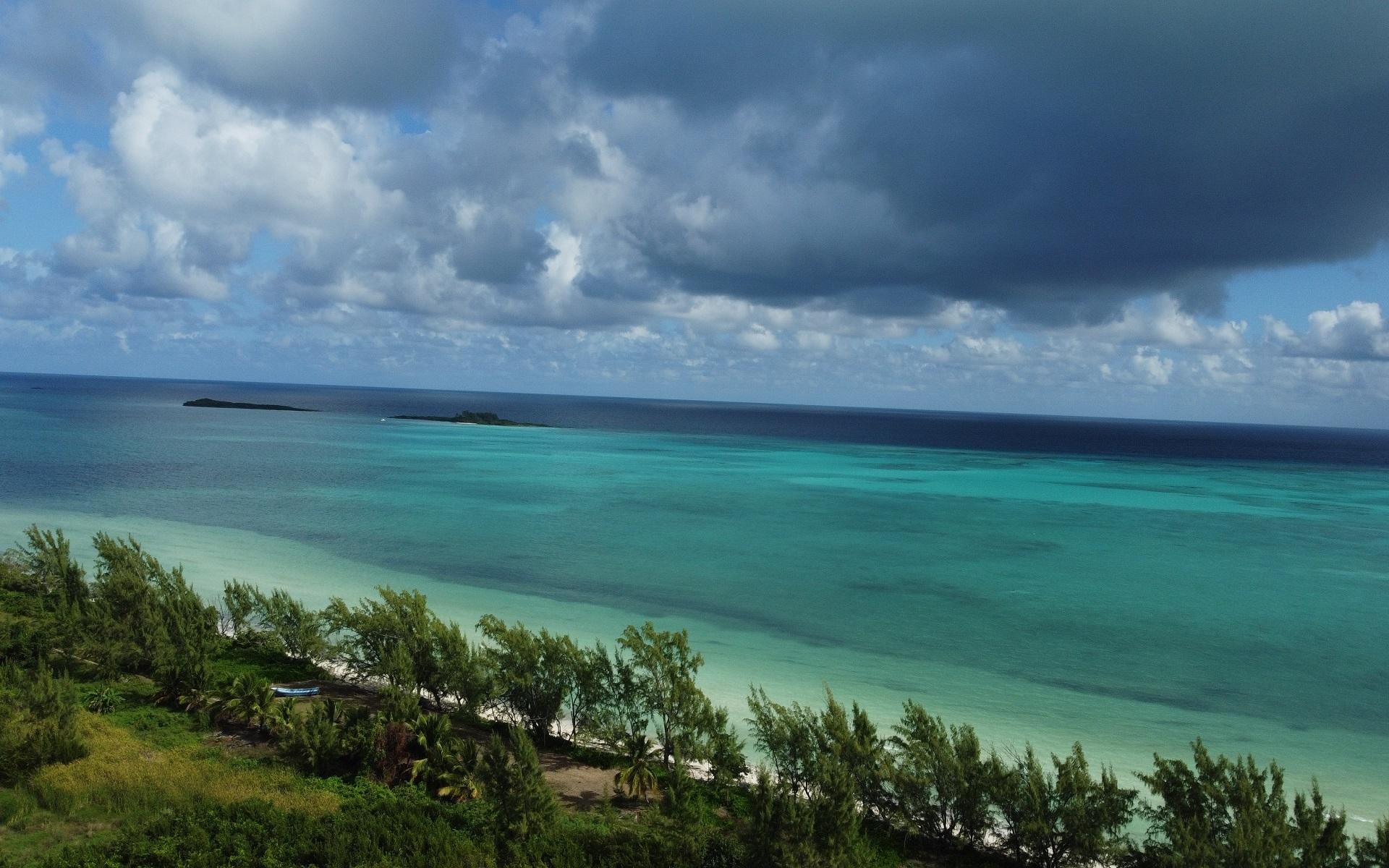 SOUTH ANDROS, WATERFRONT