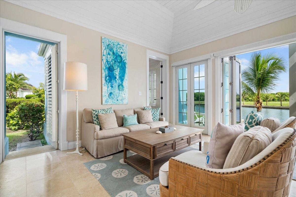 SAND DOLLAR HOUSE