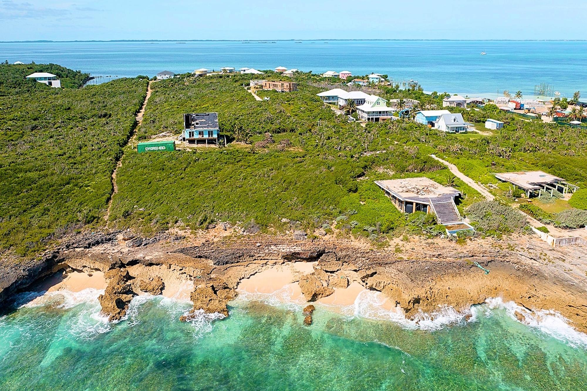 GUANA CAY OCEANFRONT LOT