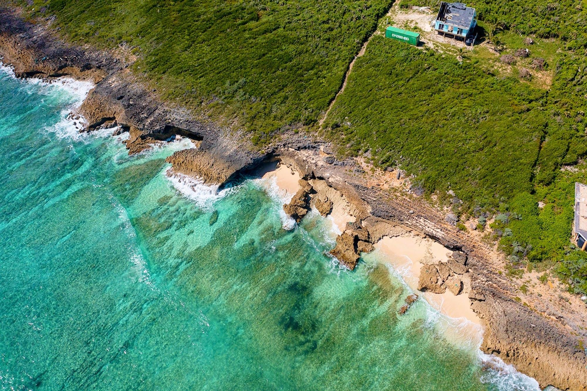 GUANA CAY OCEANFRONT LOT