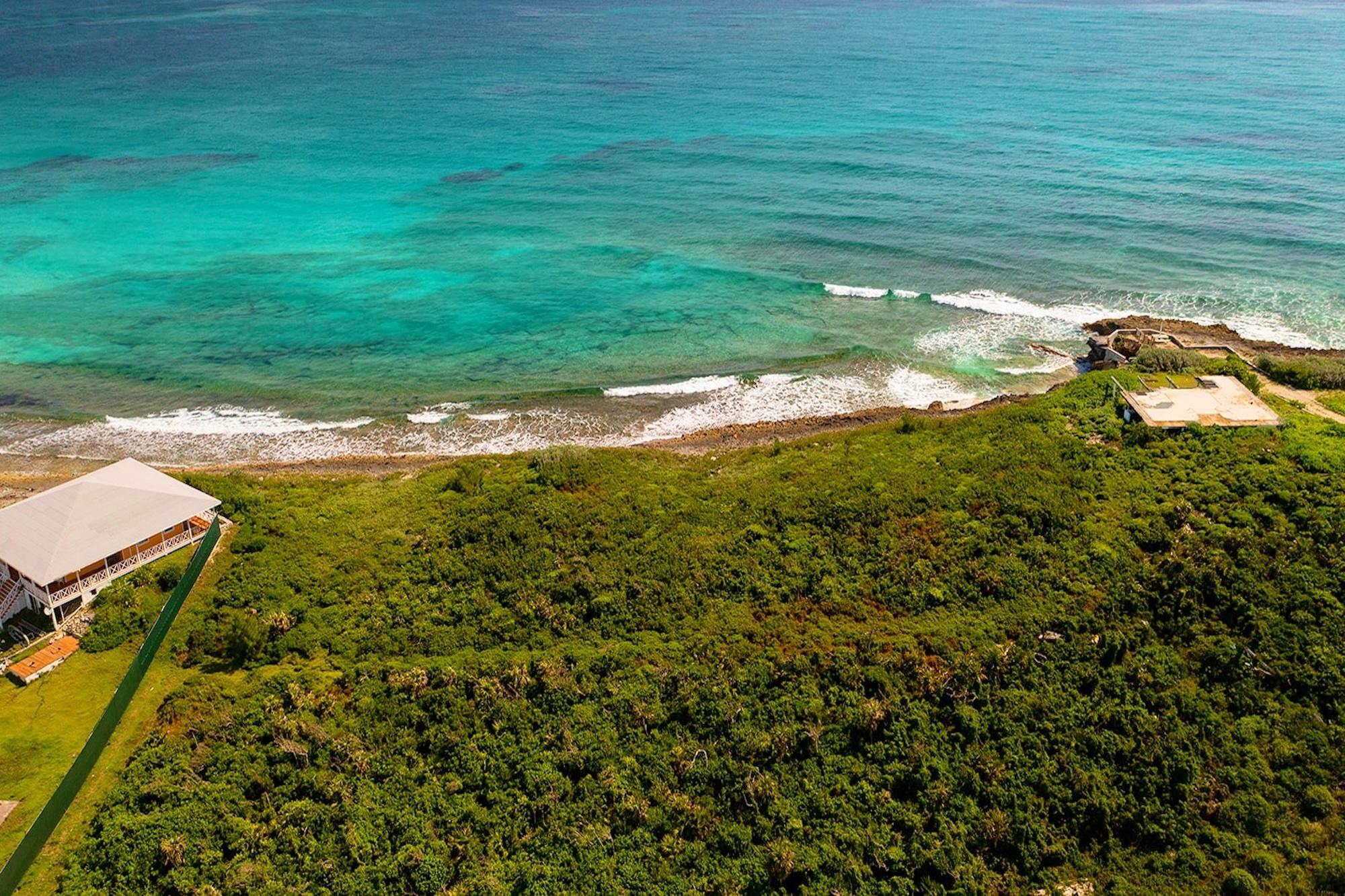 GUANA BREEZES OCEANFRONT