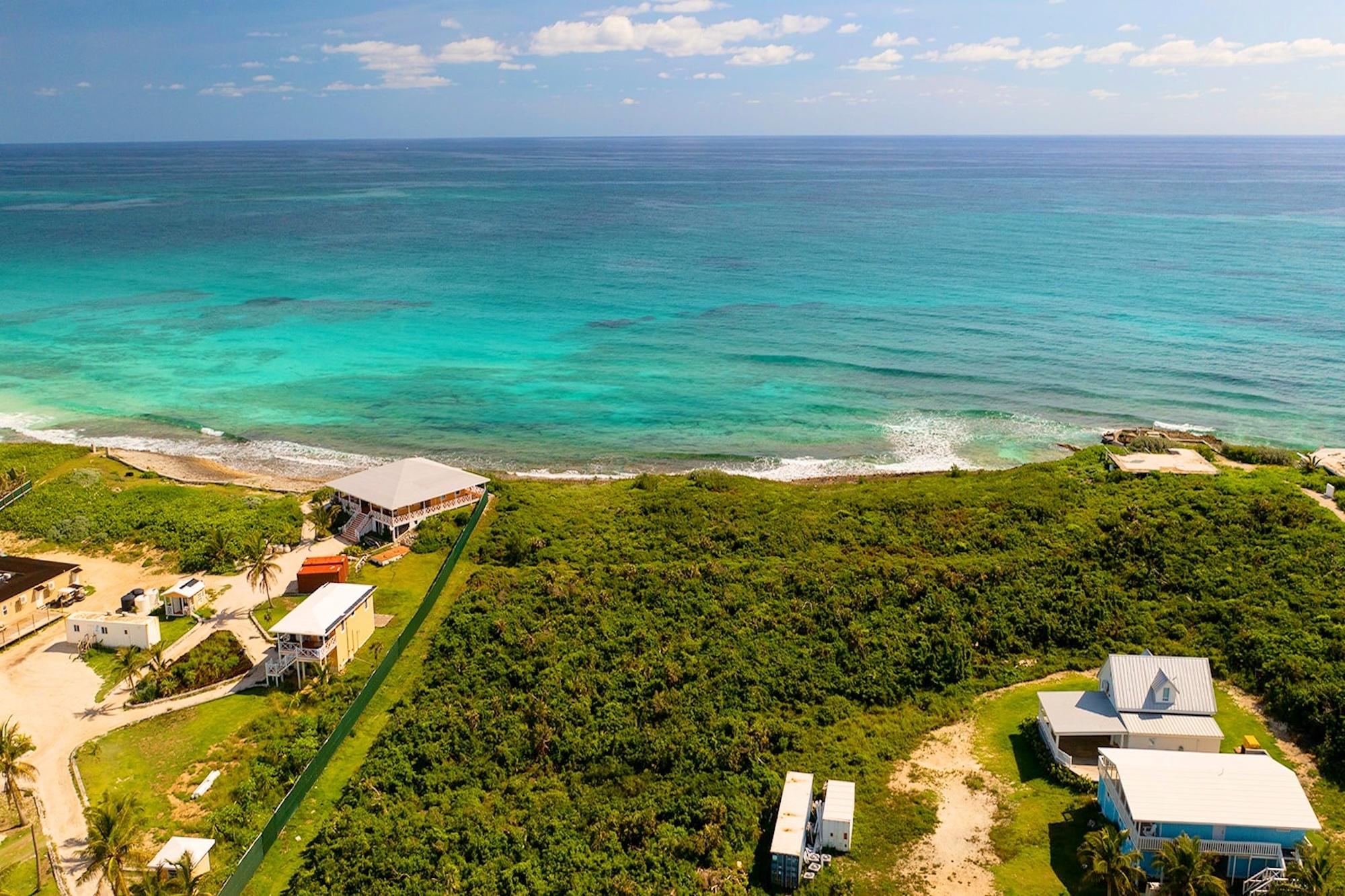 GUANA BREEZES OCEANFRONT