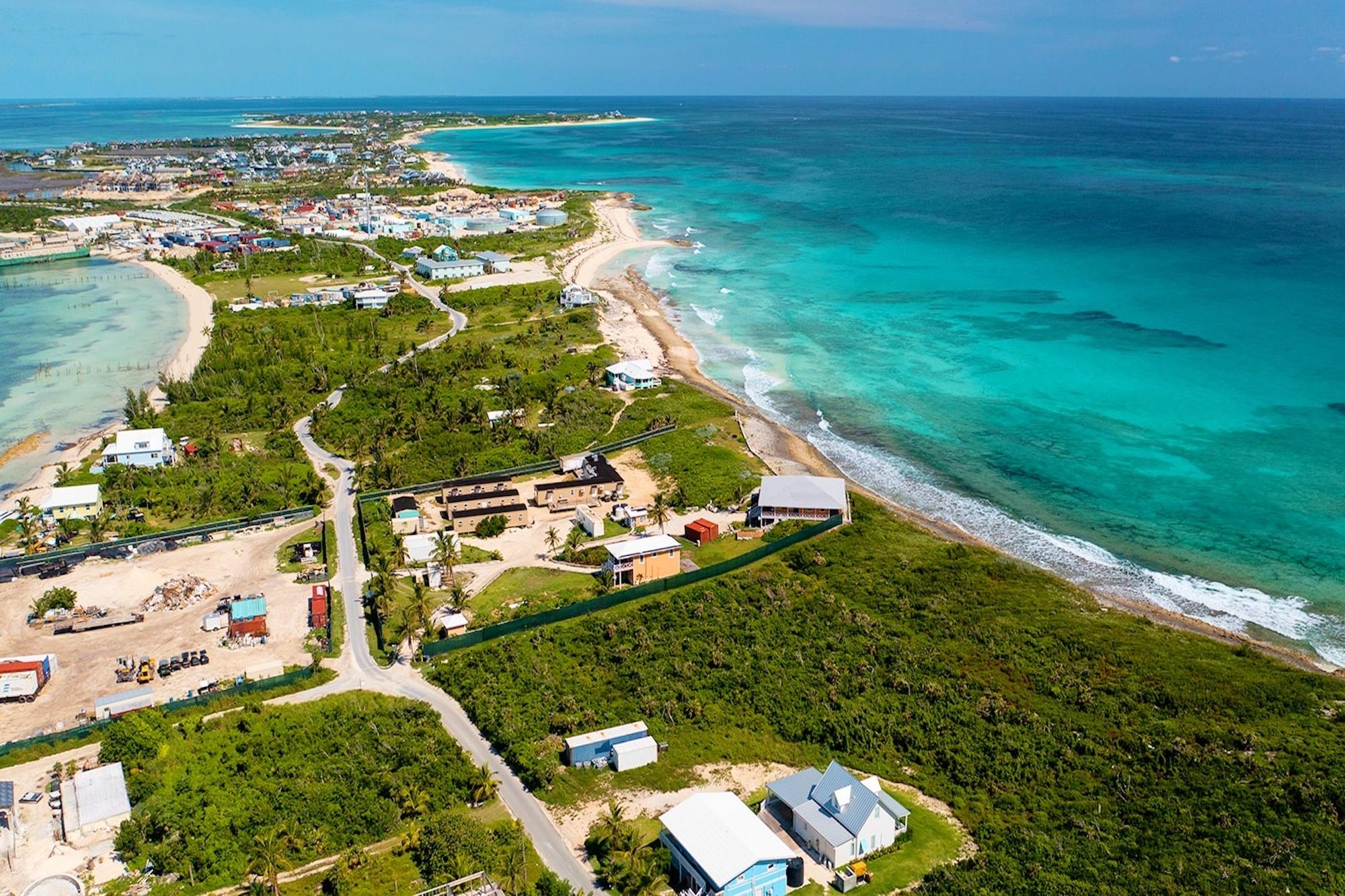 GUANA BREEZES OCEANFRONT