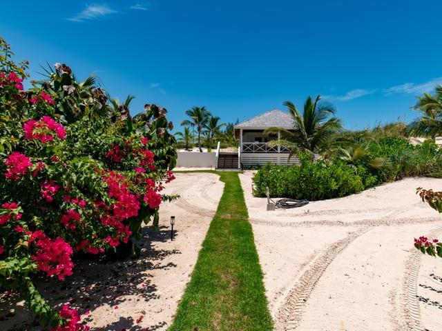 THE BEACH BUNGALOWS