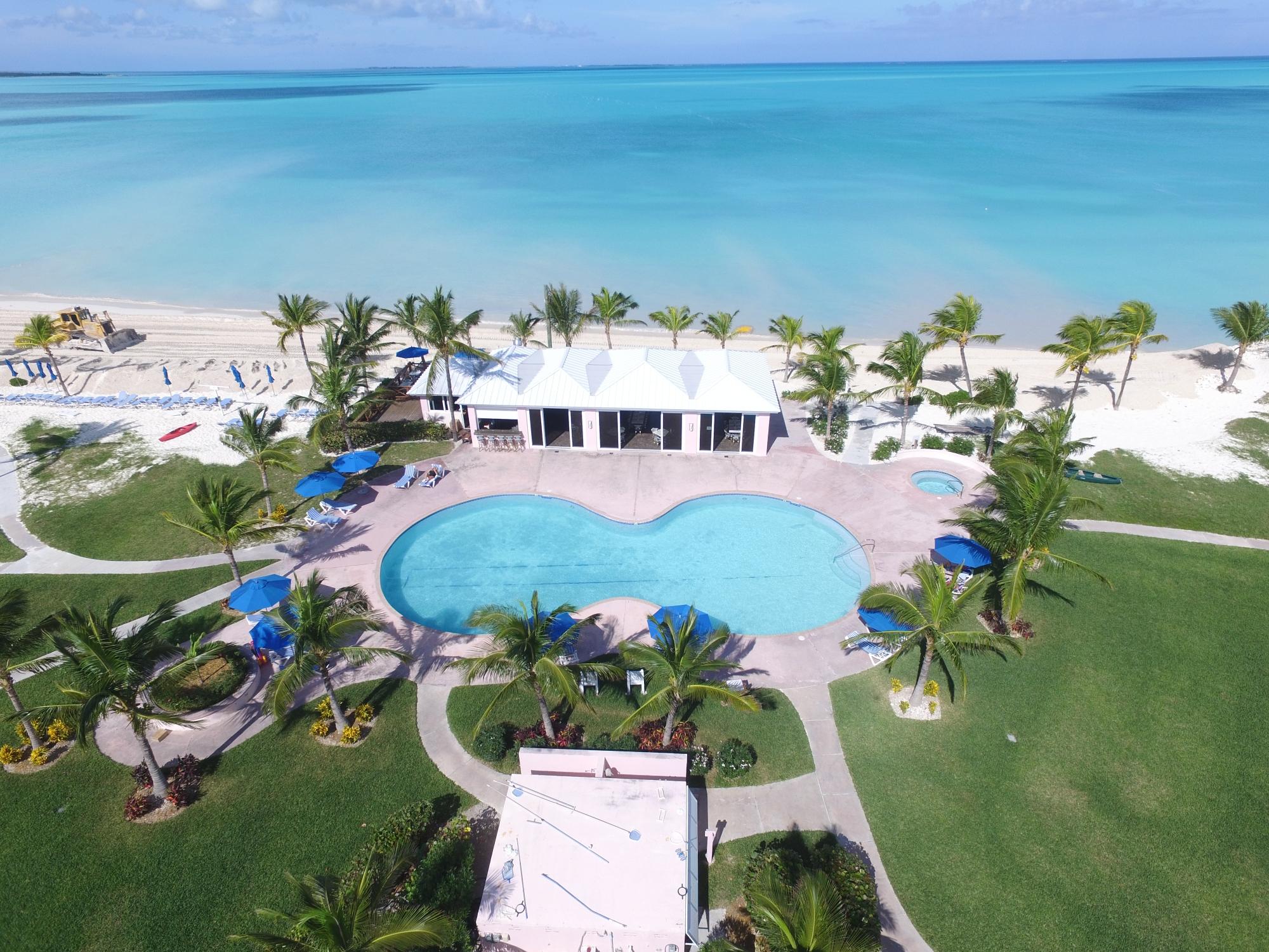 BAHAMA BEACH #2075