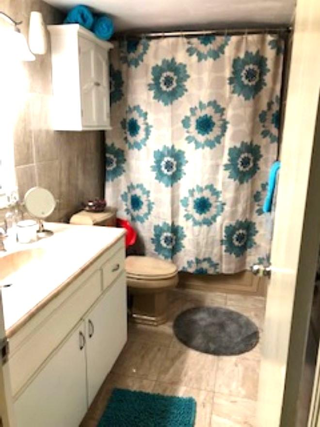 #212 LAKEVIEW MANOR CONDO