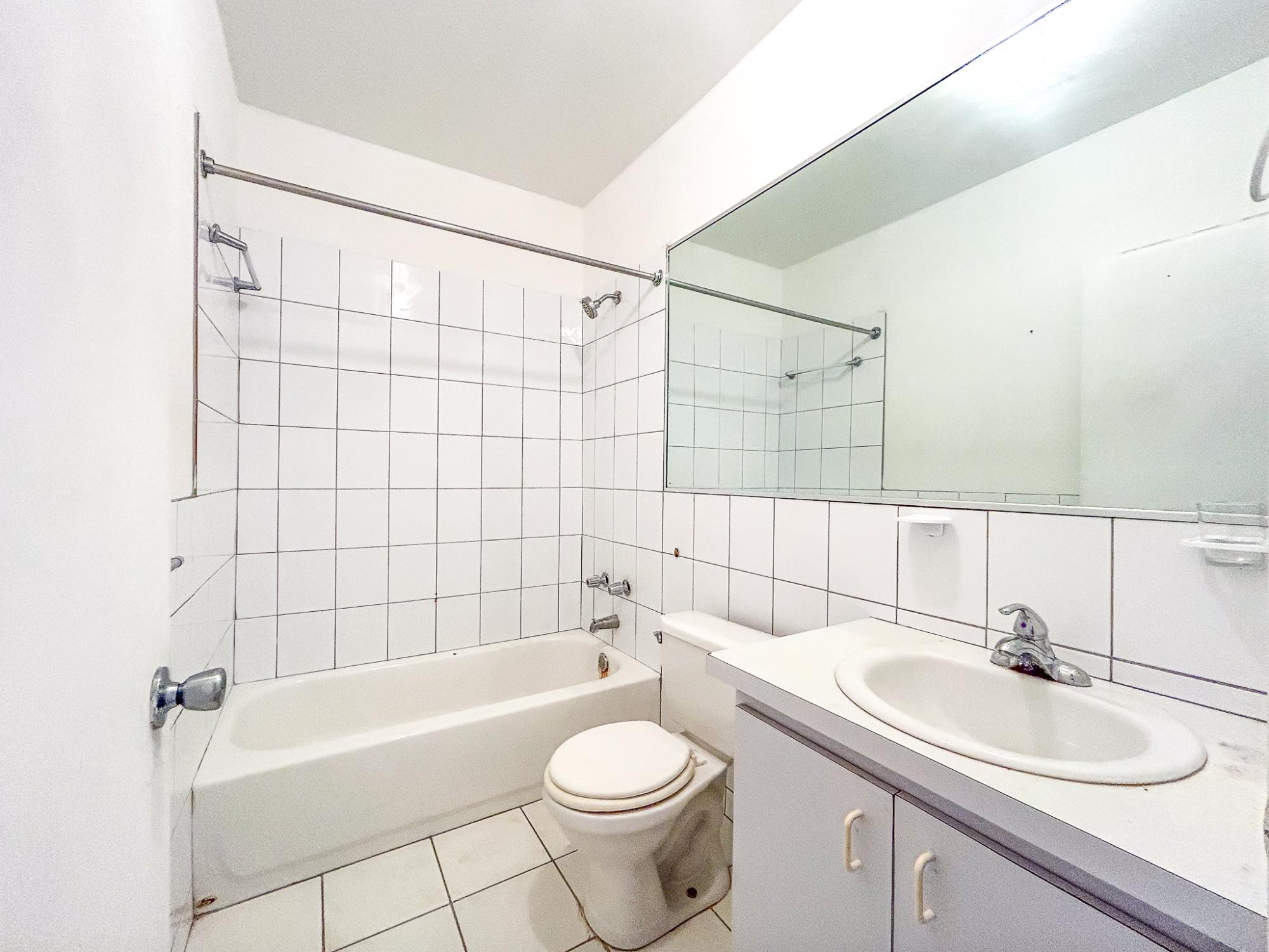 MANDINGO ALLEY, FOX HILL