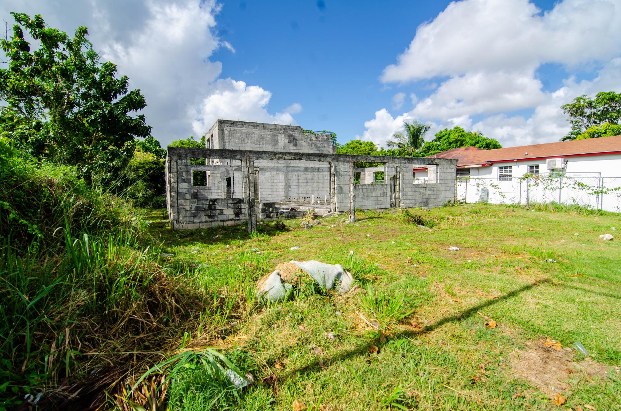 BARBADOS RD, GOLDEN GATES