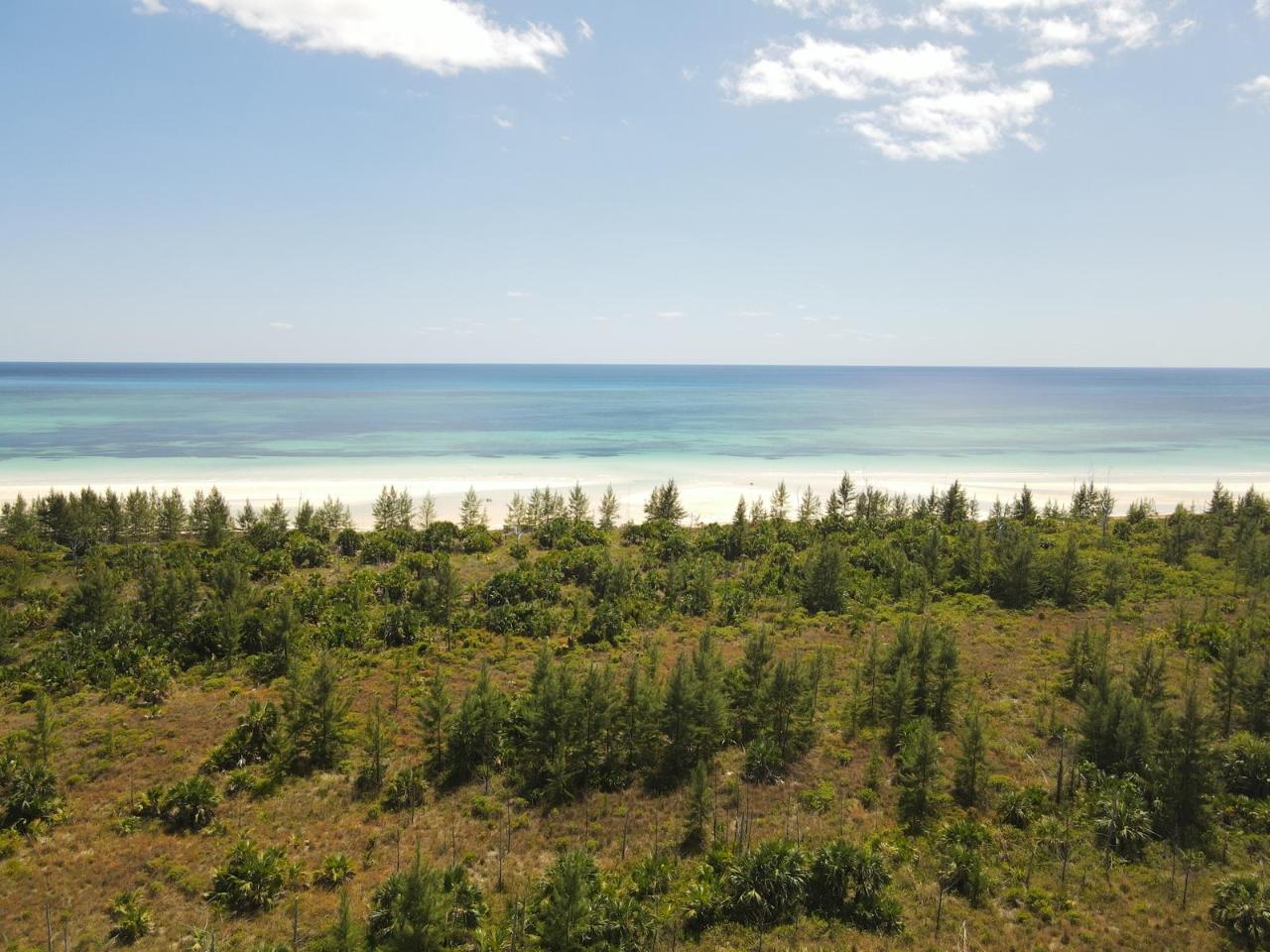 10 ACRES BEACHFRONT