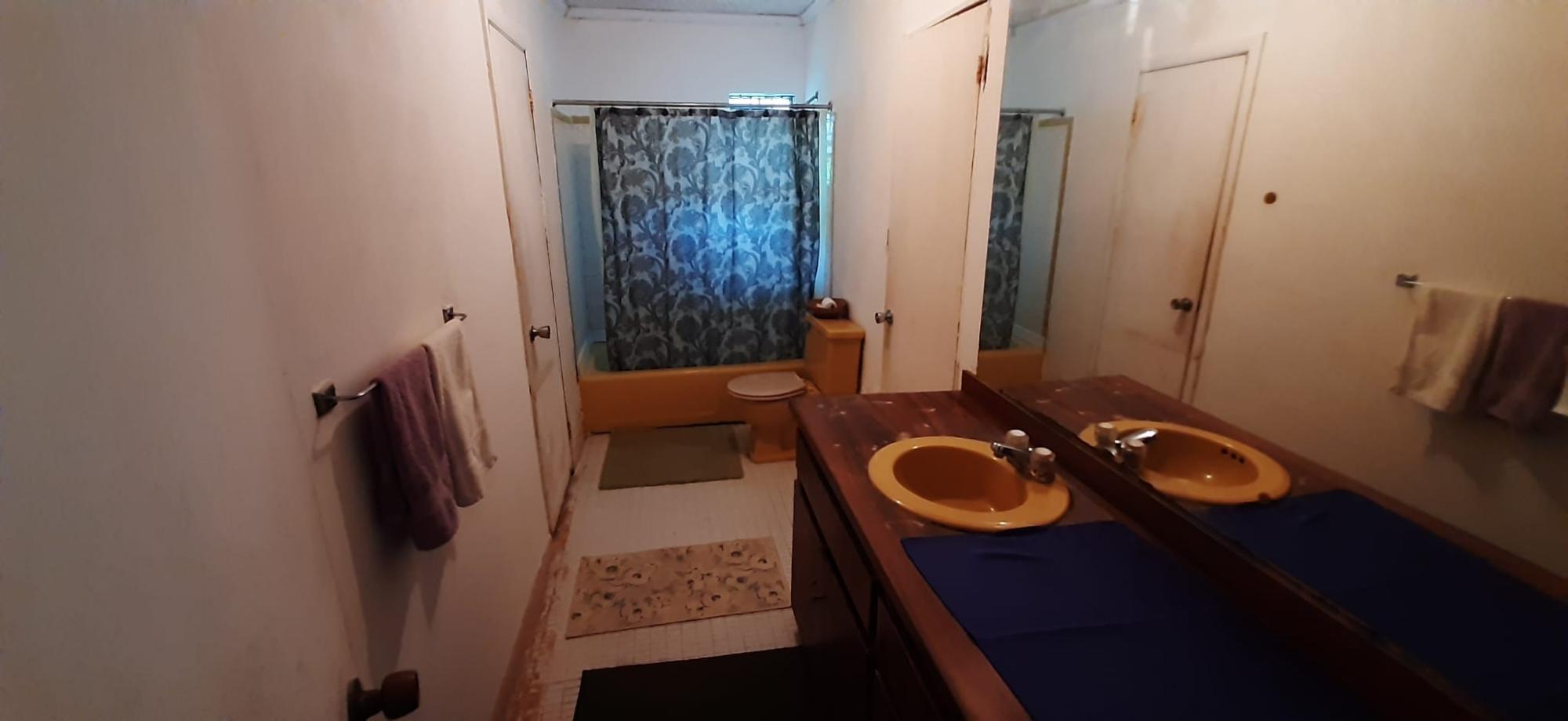 SANDILANDS VILL TRIPLEX