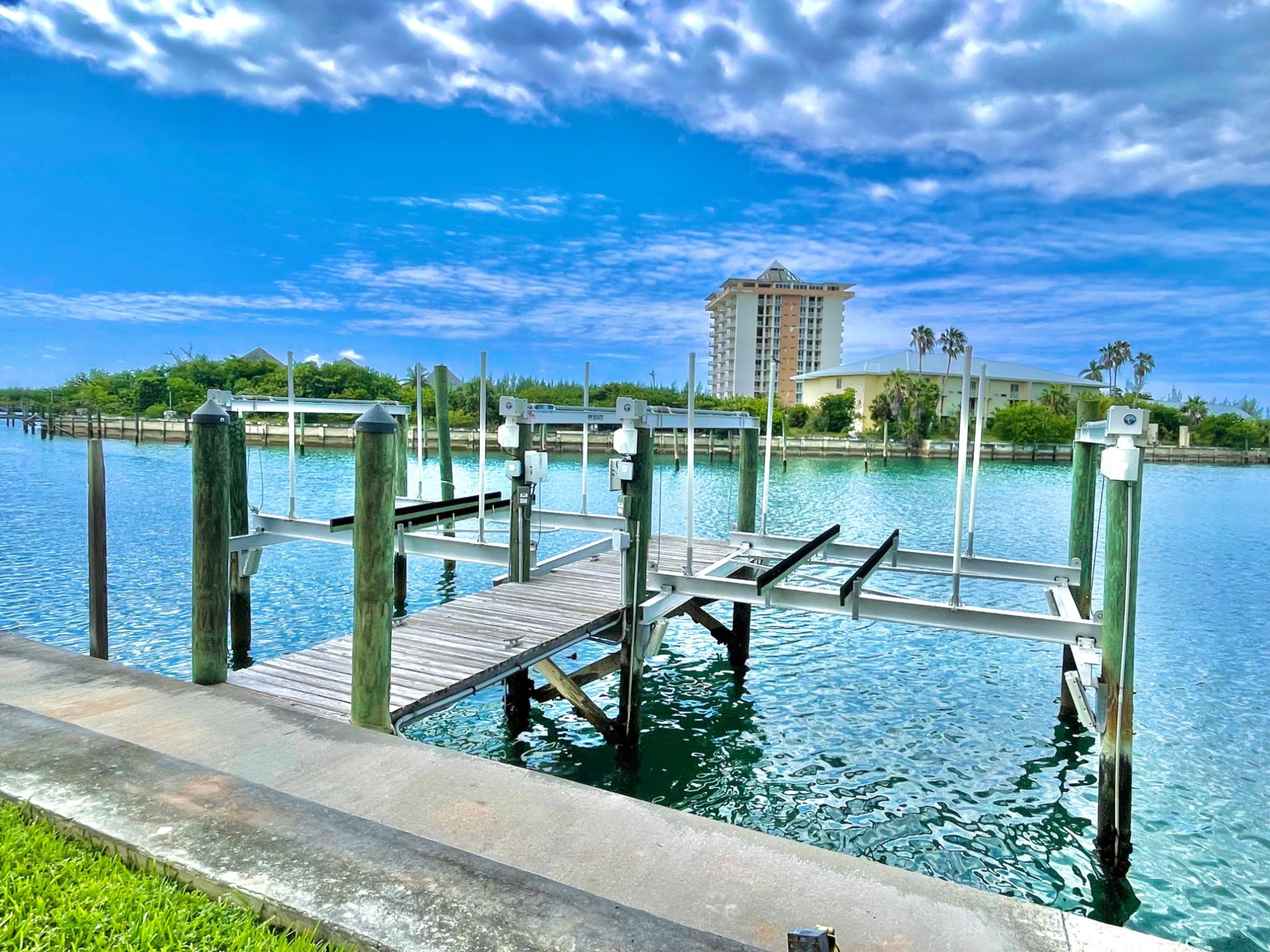 ISLAND BAY CONDOMINIUMS