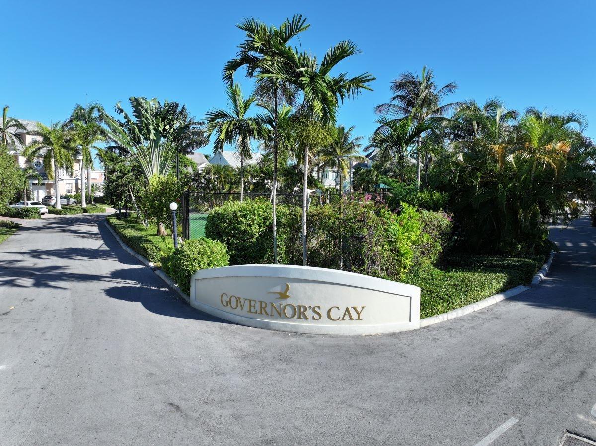 18 GOVERNOR’S CAY