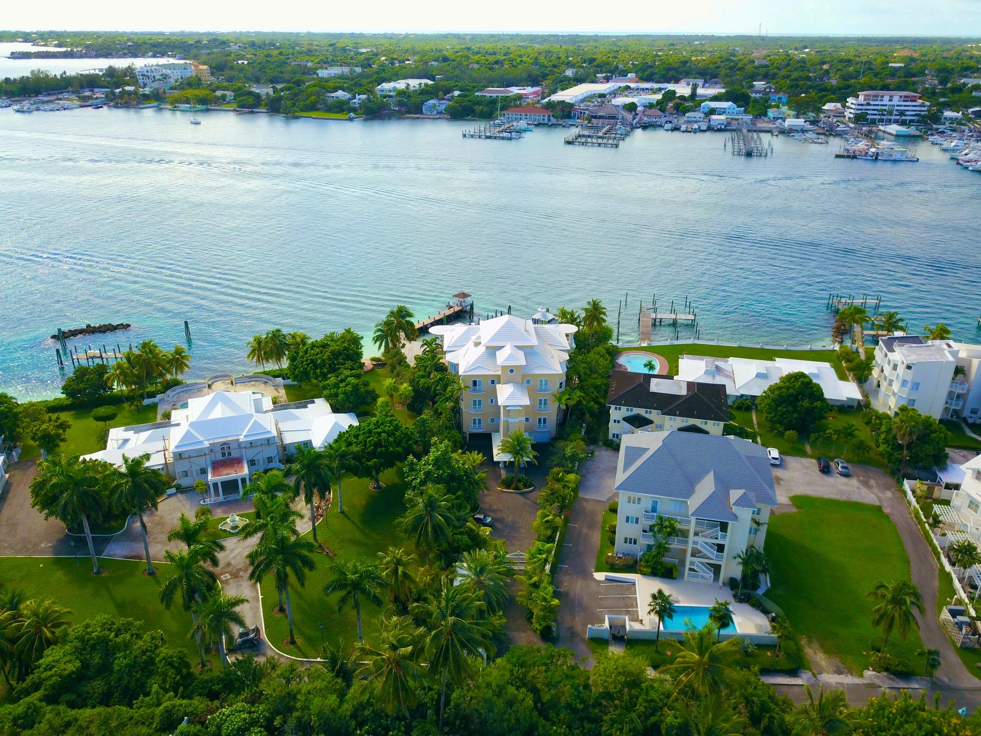 PORT MANOR PENTHOUSE