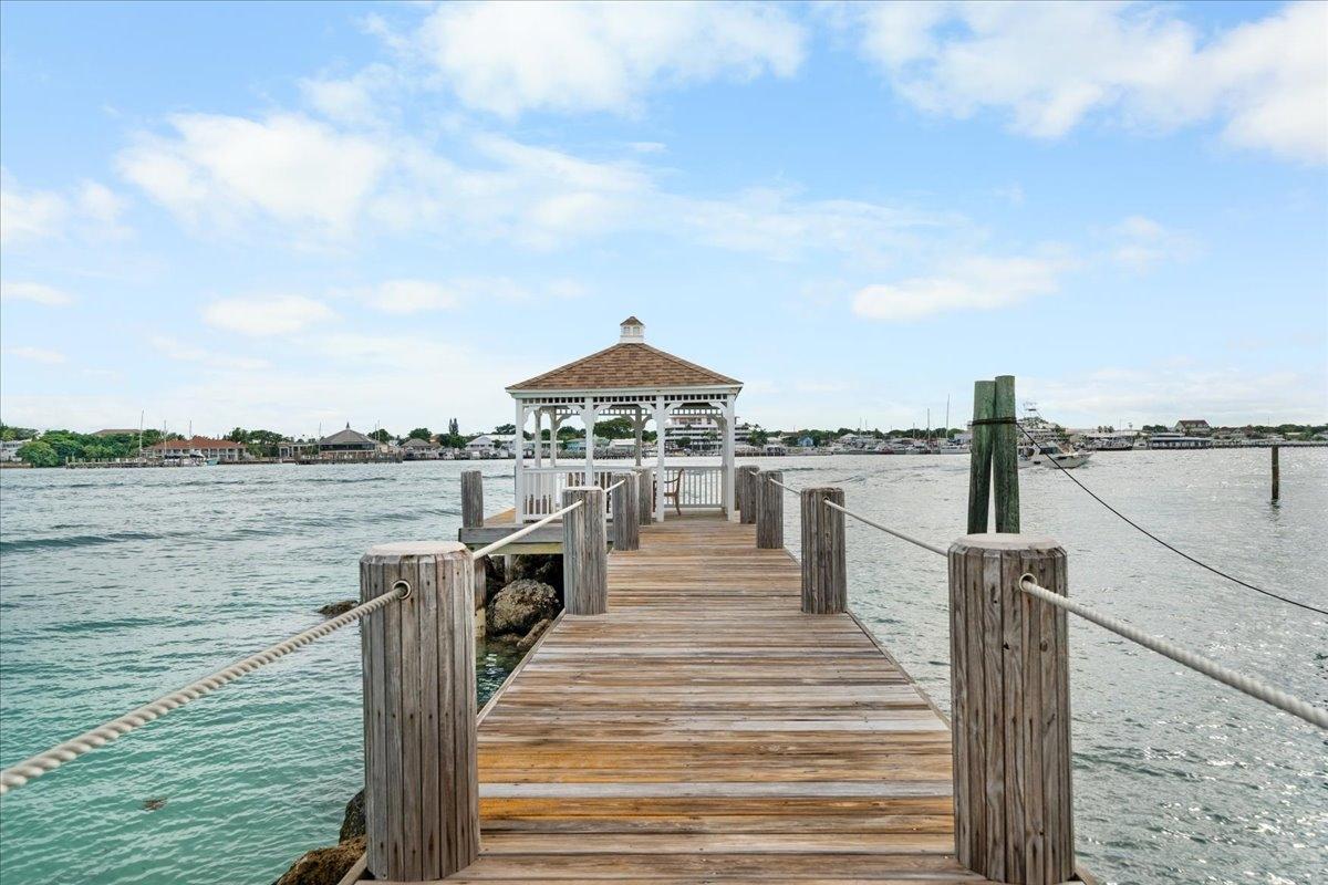 PORT MANOR PENTHOUSE