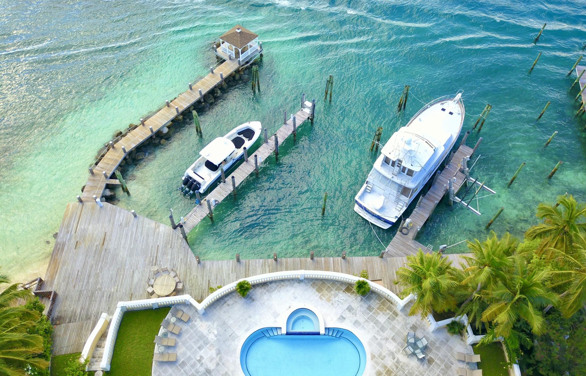 PORT MANOR PENTHOUSE