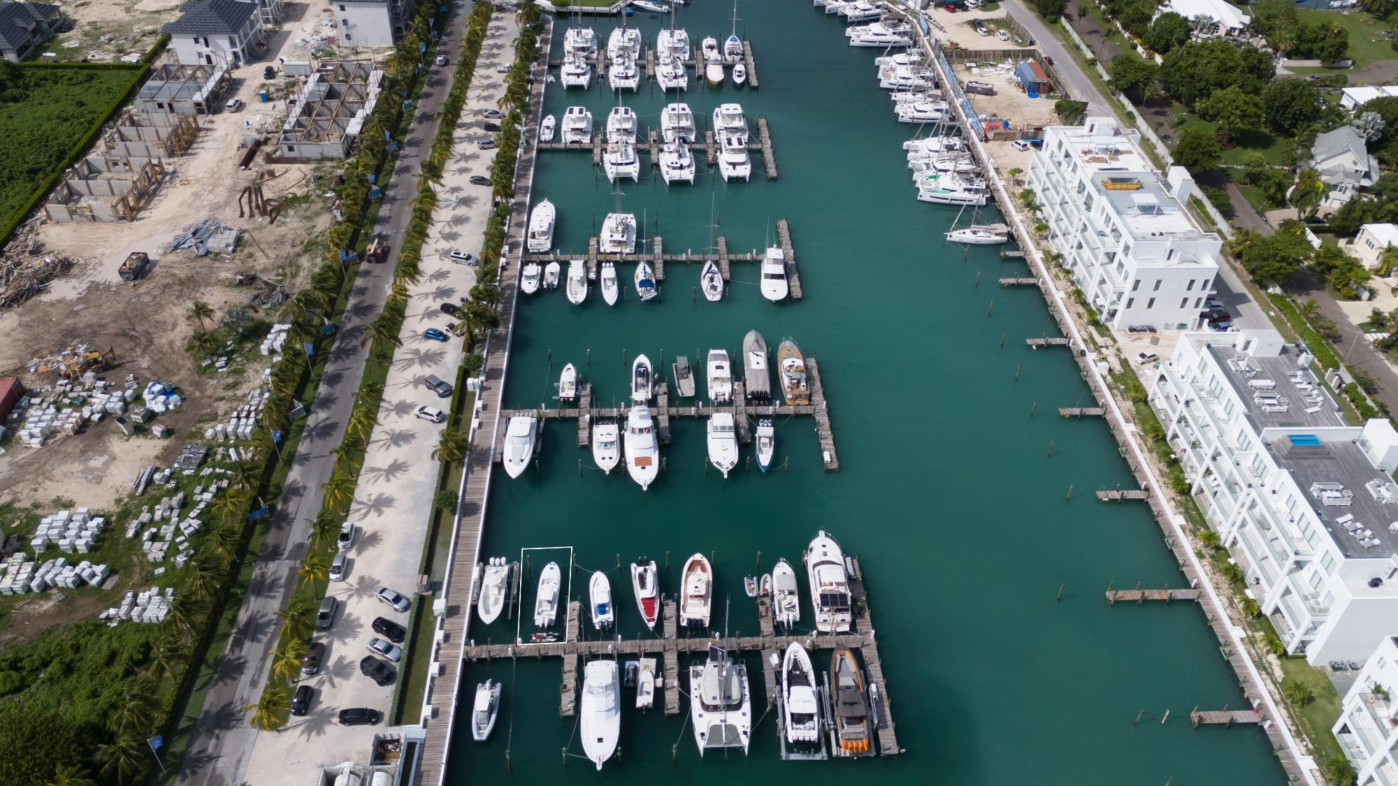 PALM CAY MARINA