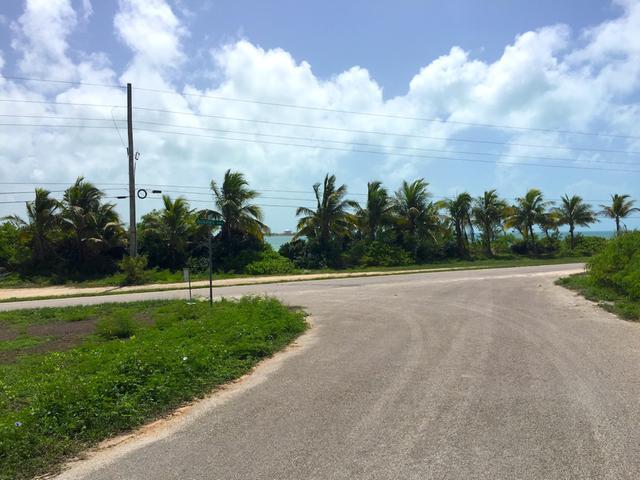 BEACH ACCESS LOT 21