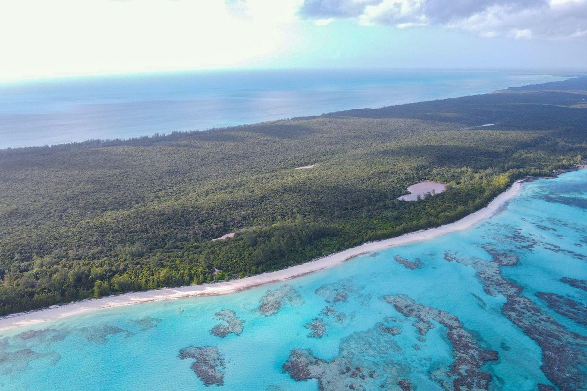 90 ACRE BEACHFRONT PARCEL