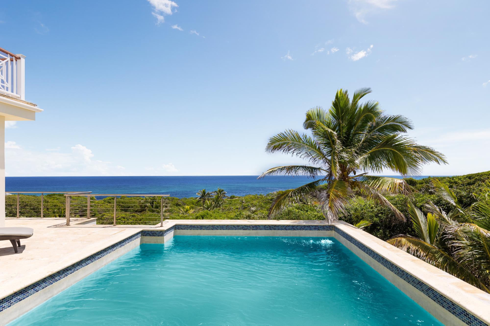 5 BEDROOM 4.5 BATH HOUSE