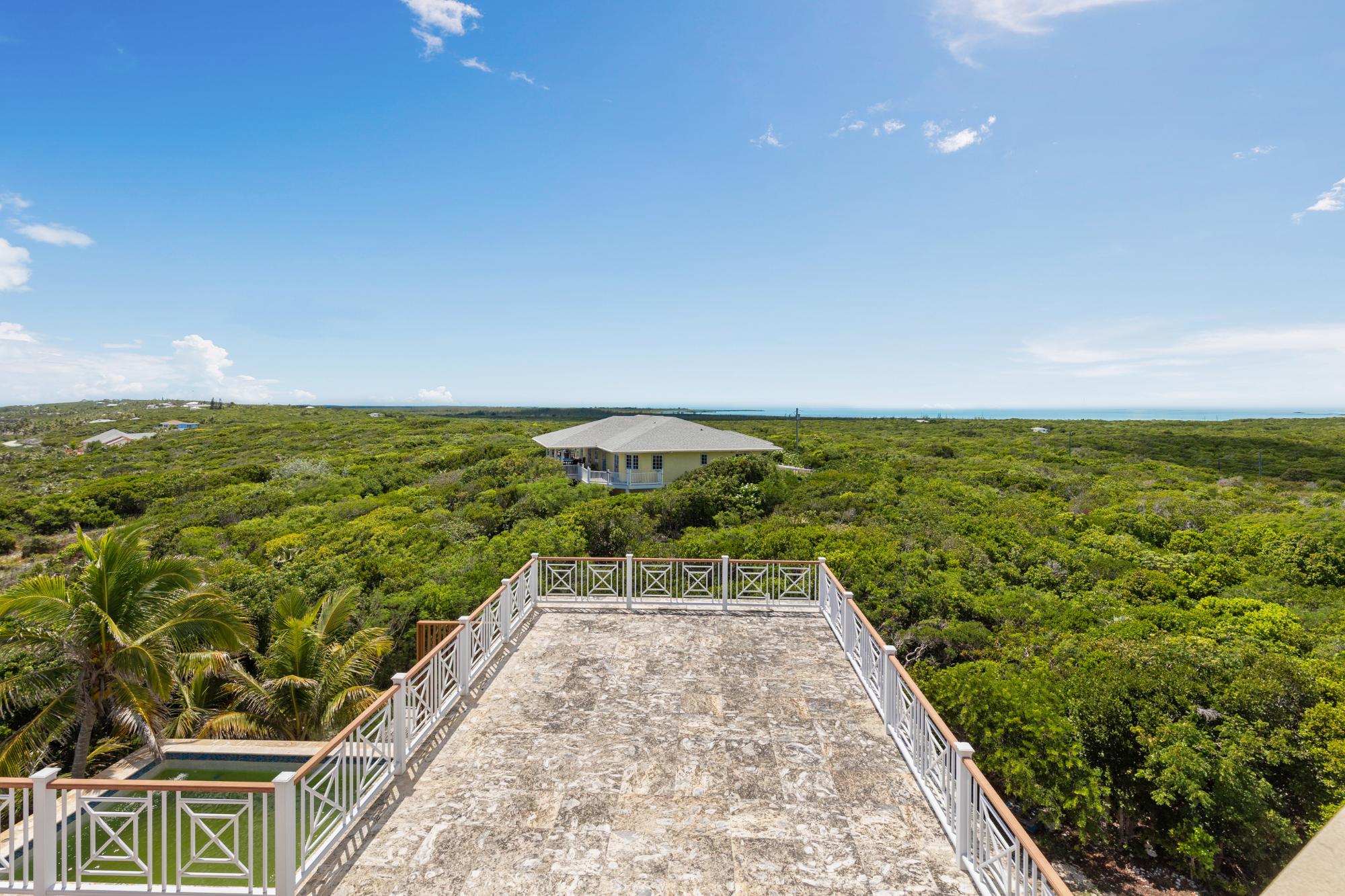 5 BEDROOM 4.5 BATH HOUSE