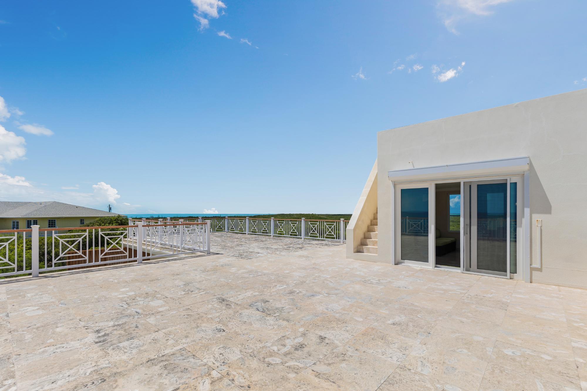 5 BEDROOM 4.5 BATH HOUSE