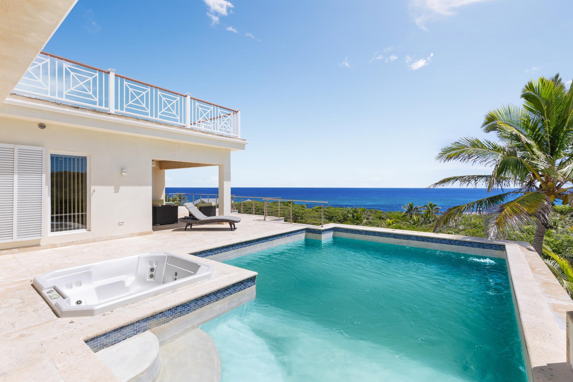 5 BEDROOM 4.5 BATH HOUSE