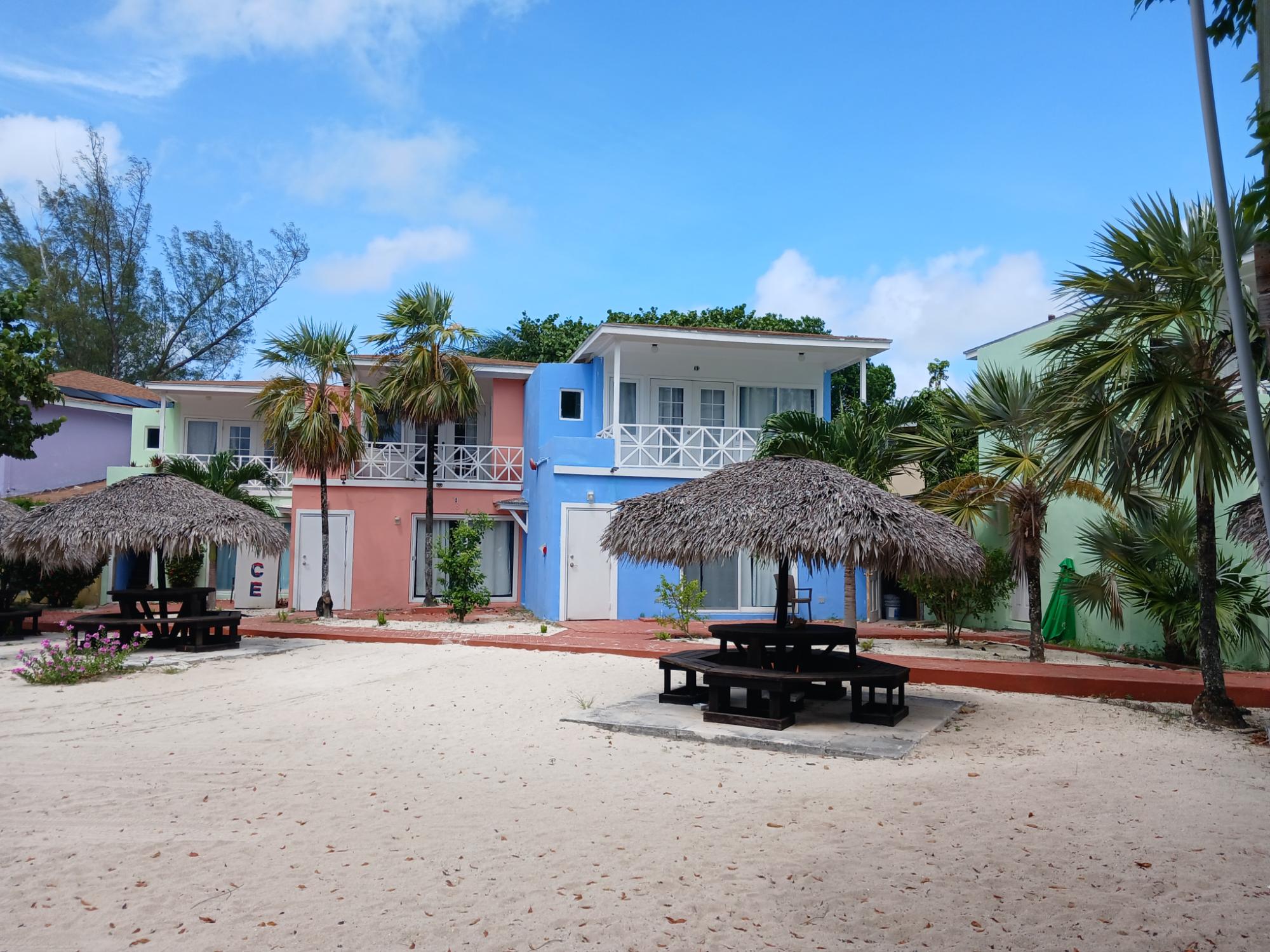 Coral harbour Beach